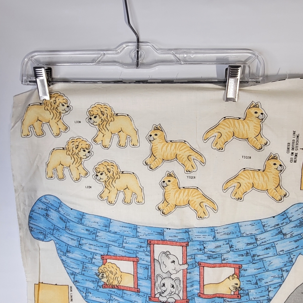 Springs Industries Noahs Ark Cut and Sew Panel With Animals New - Picture 3 of 16